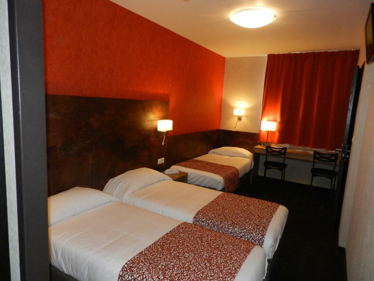 Hotel Gloria & Avenue 3*